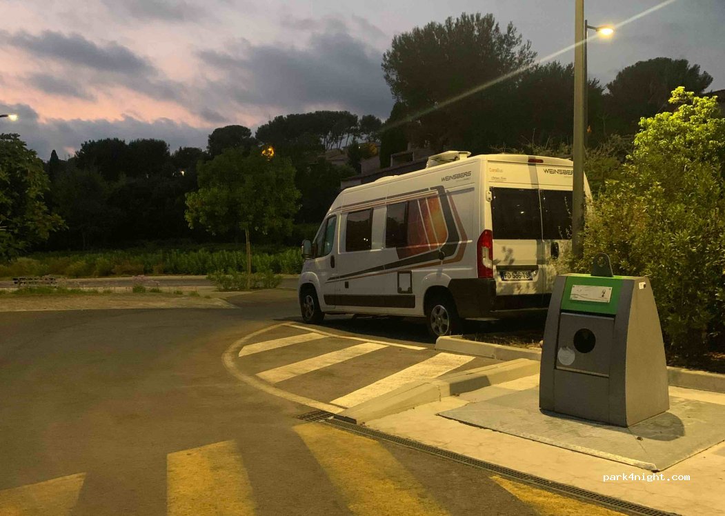 (83110) Sanary-sur-Mer - 22 Chemin de la Marine — foto 3