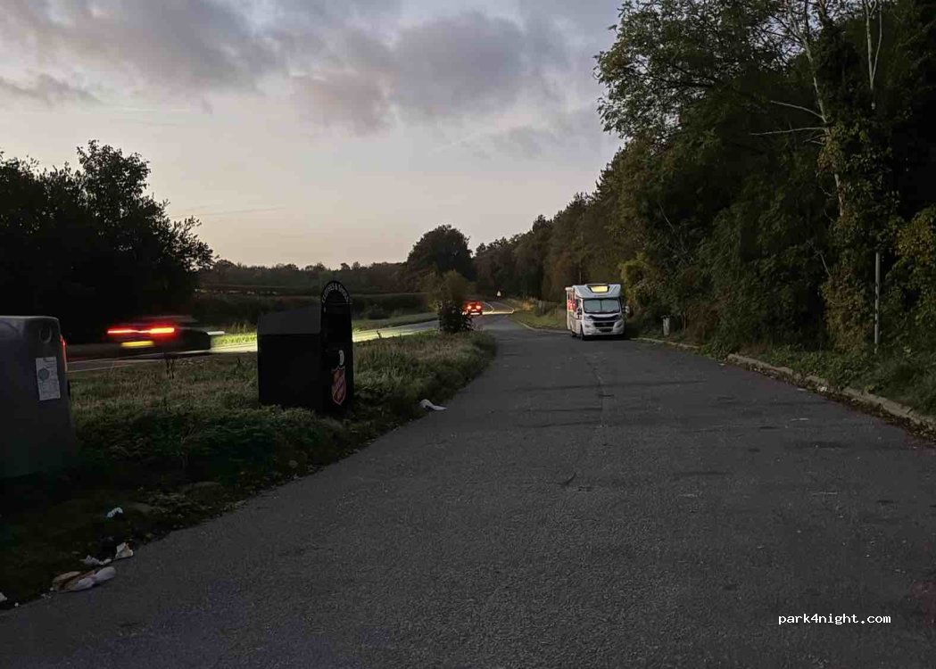 (OX25 4JE) Oxfordshire - Unnamed road — foto