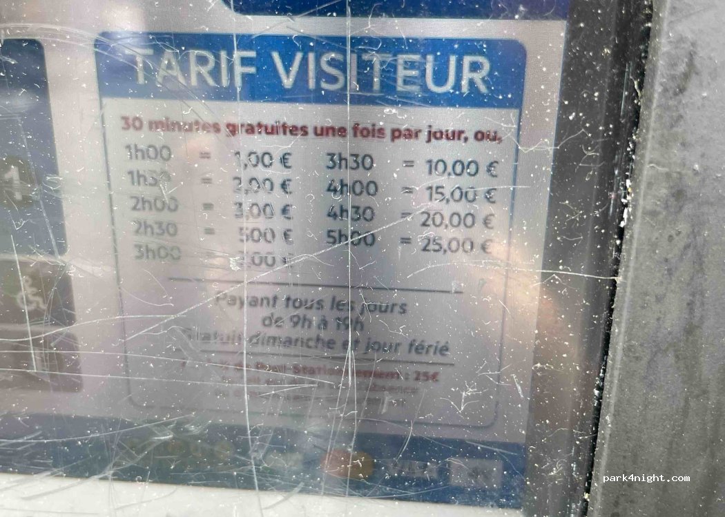 (59000) Lille - 424 Rue Léon Gambetta — foto