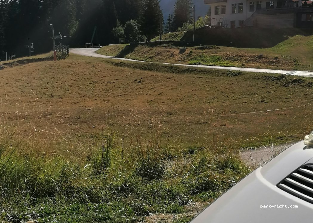 (38700) Sarcenas - 657 Route du Charmant Som — foto 2
