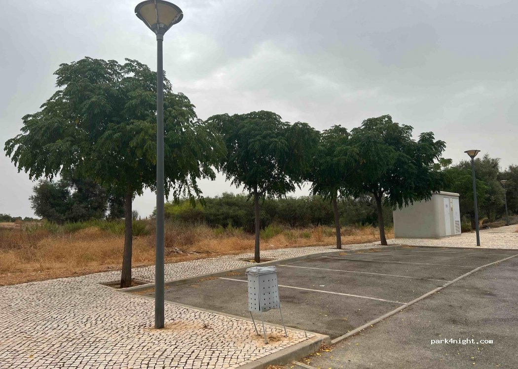 (8800-225) Tavira - R. Beatriz Costa — foto