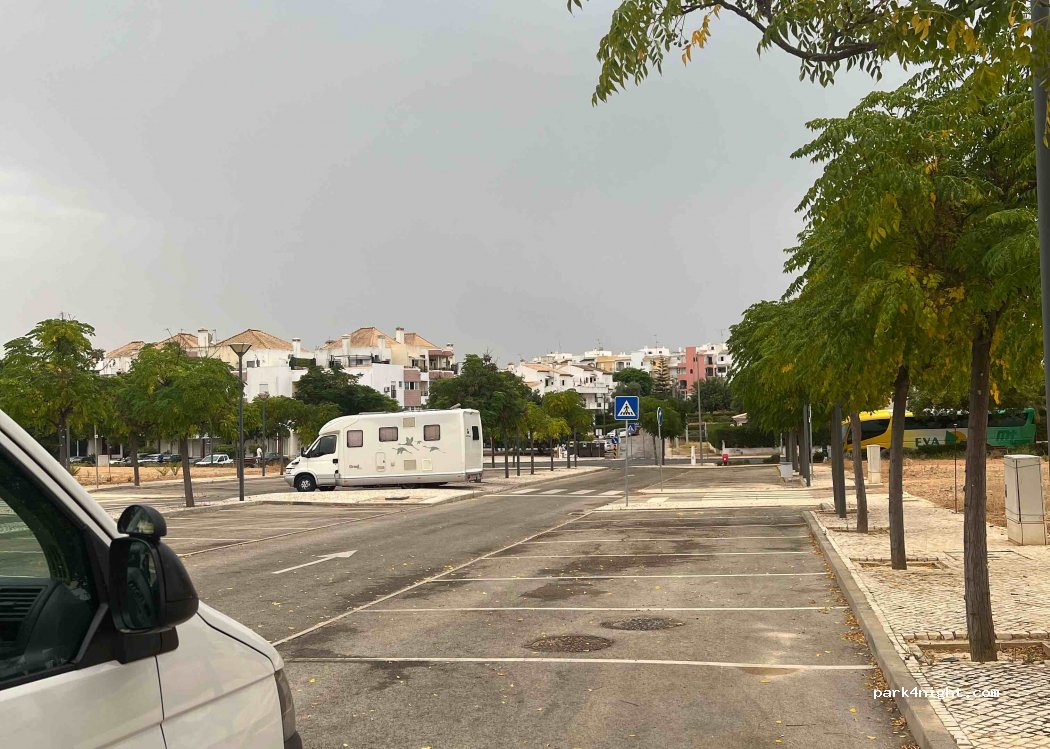 (8800-225) Tavira - R. Beatriz Costa — foto 2