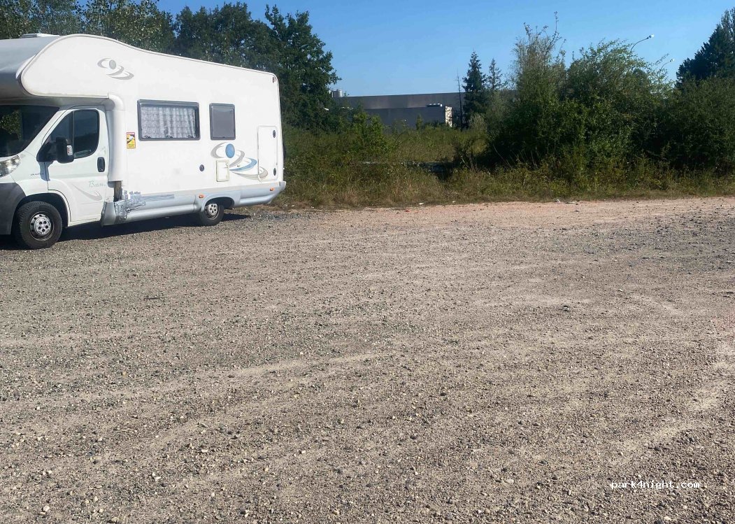 (03110) Charmeil - 6 Route de Saint-Pourçain — foto 2