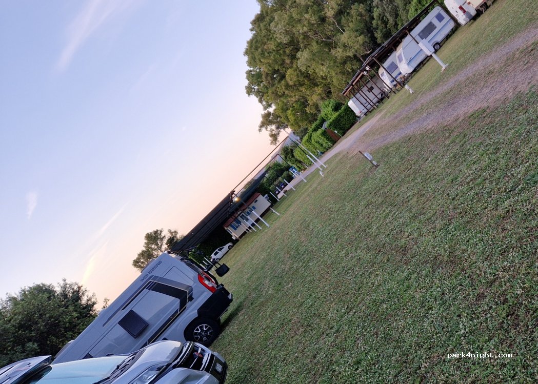 Area Sosta Camper Da Renzo — foto 5