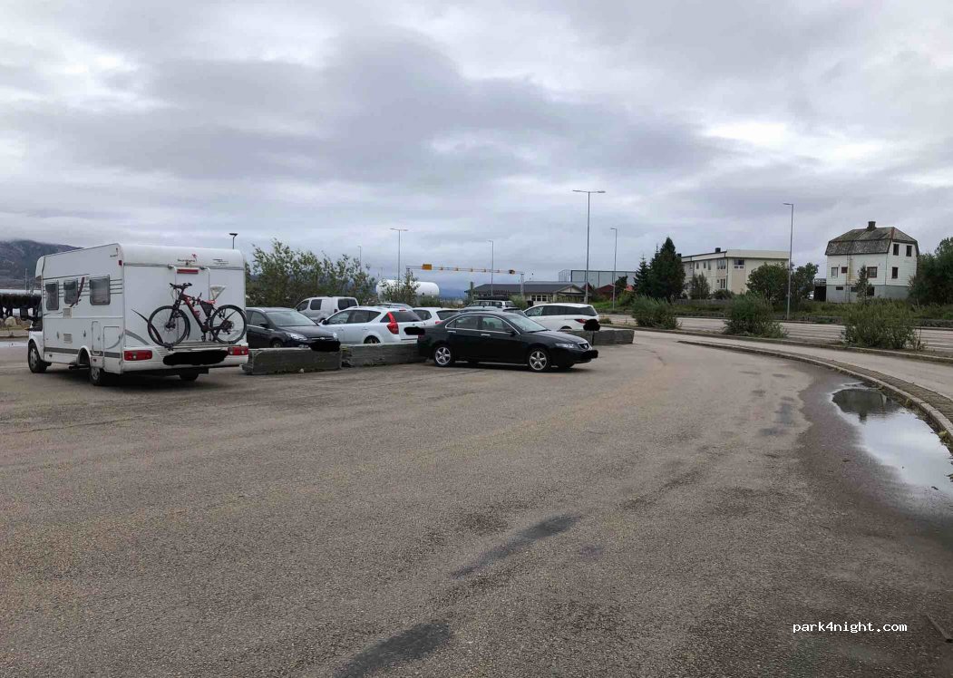 (8410) Lødingen - 52 Sjøvegen — foto 2