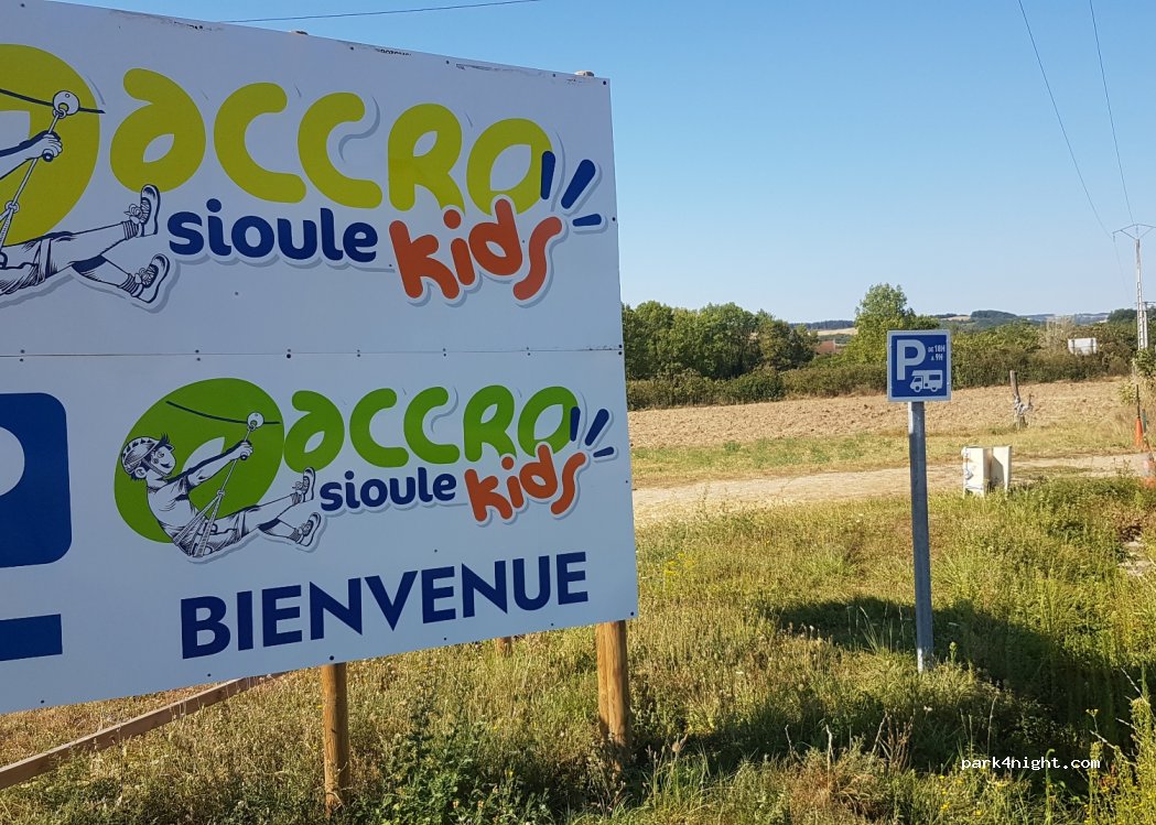 (03450) Ébreuil - 44 Rue des Nières — foto