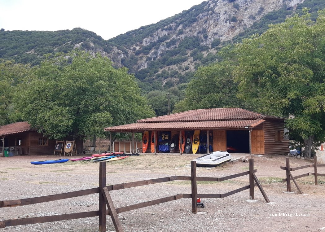 (250 04) Dafni - Unnamed road — foto