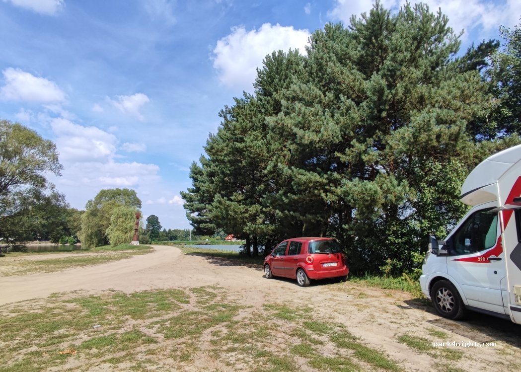 (62-874) Brzeziny - 8 21 Stycznia — foto 2