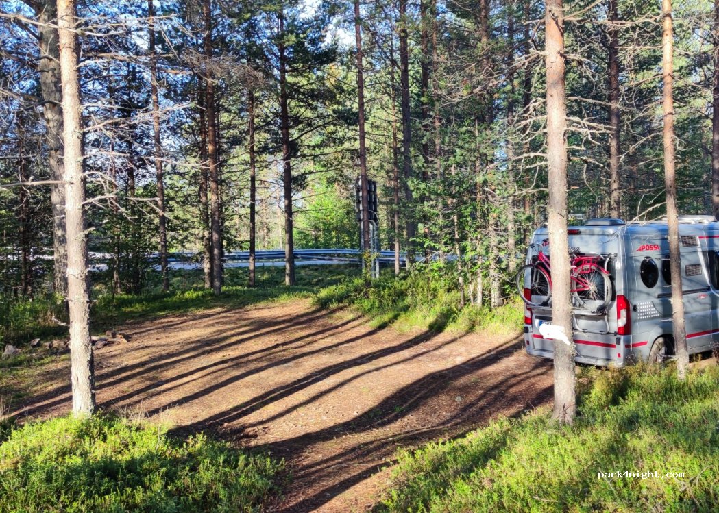 (89920) Kuusamo - 287 Kurvisentie — foto 2