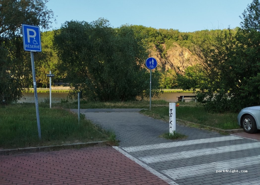 (160 00) Praha-Suchdol - Unnamed road — foto 3