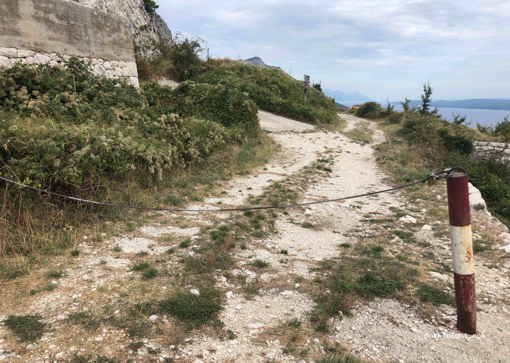 (21310) Duće - Unnamed Road — foto 3
