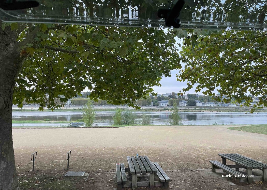 (41000) Blois - 4 Quai Henri Chavigny — foto 3