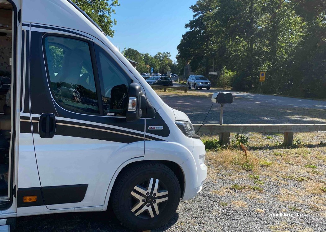 (374 30) Karlshamn - 66 Idrottsvägen — foto 4