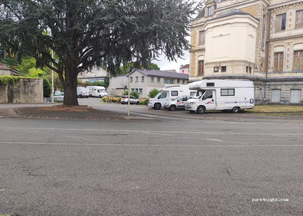 (65100) Lourdes - 4 Rue Edmond Michelet — foto