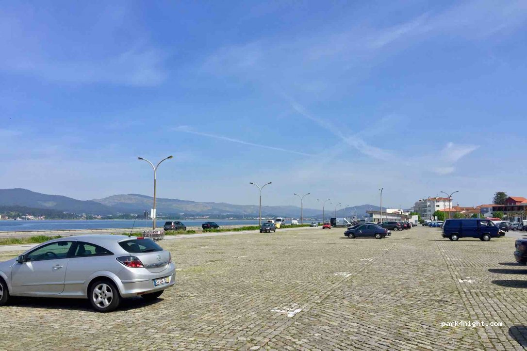 (4910-136) Caminha - 0 Largo da Feira — foto 2
