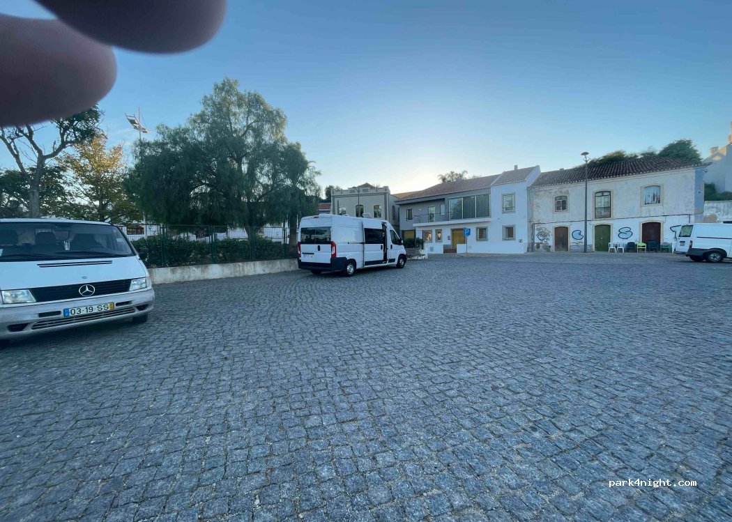 (8400-093) Estômbar - 41 Rua Patrício Júdice — foto 5