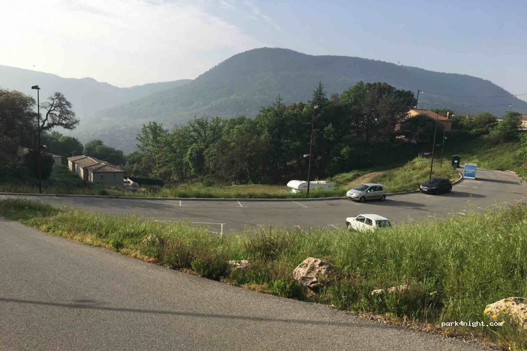 (83600) Les Adrets-de-l'Estérel - 60 Rue du Four — foto 2