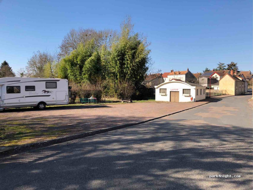 (58440) Myennes - 10 Rue de l'Église — foto 2