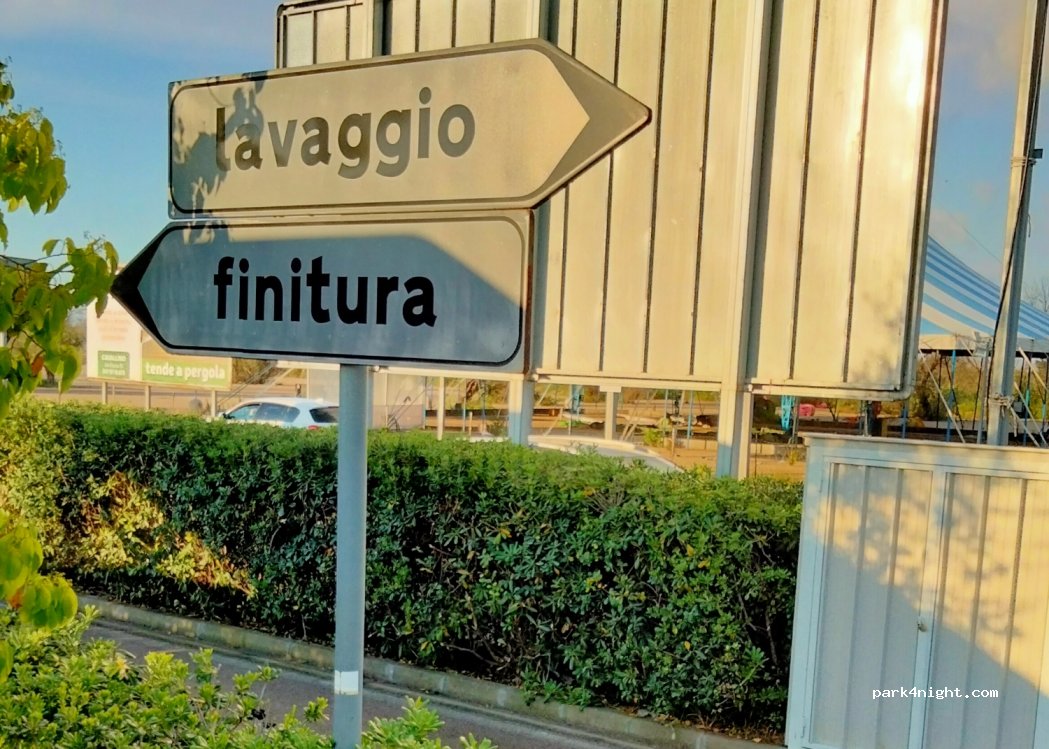 (73020) Cavallino - SS16, KM 962 — foto 2