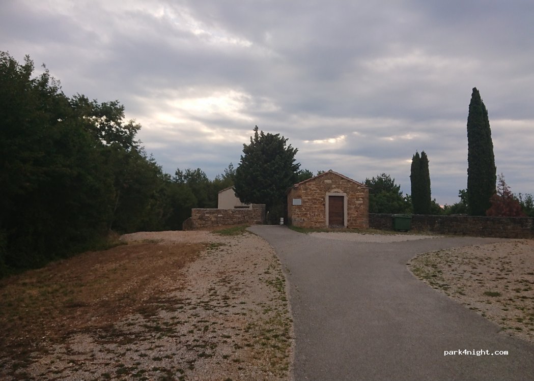 (52428) Šterna - Unnamed Road — foto