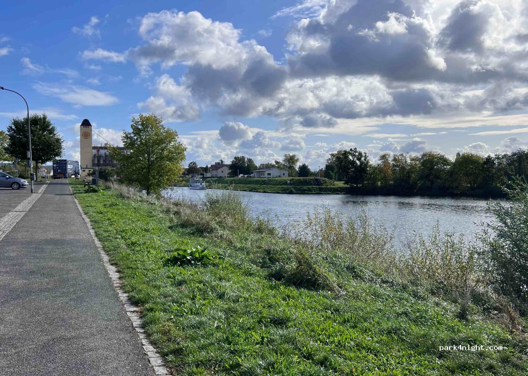 (97437) Haßfurt - 15 Am Fröschgraben — foto 2