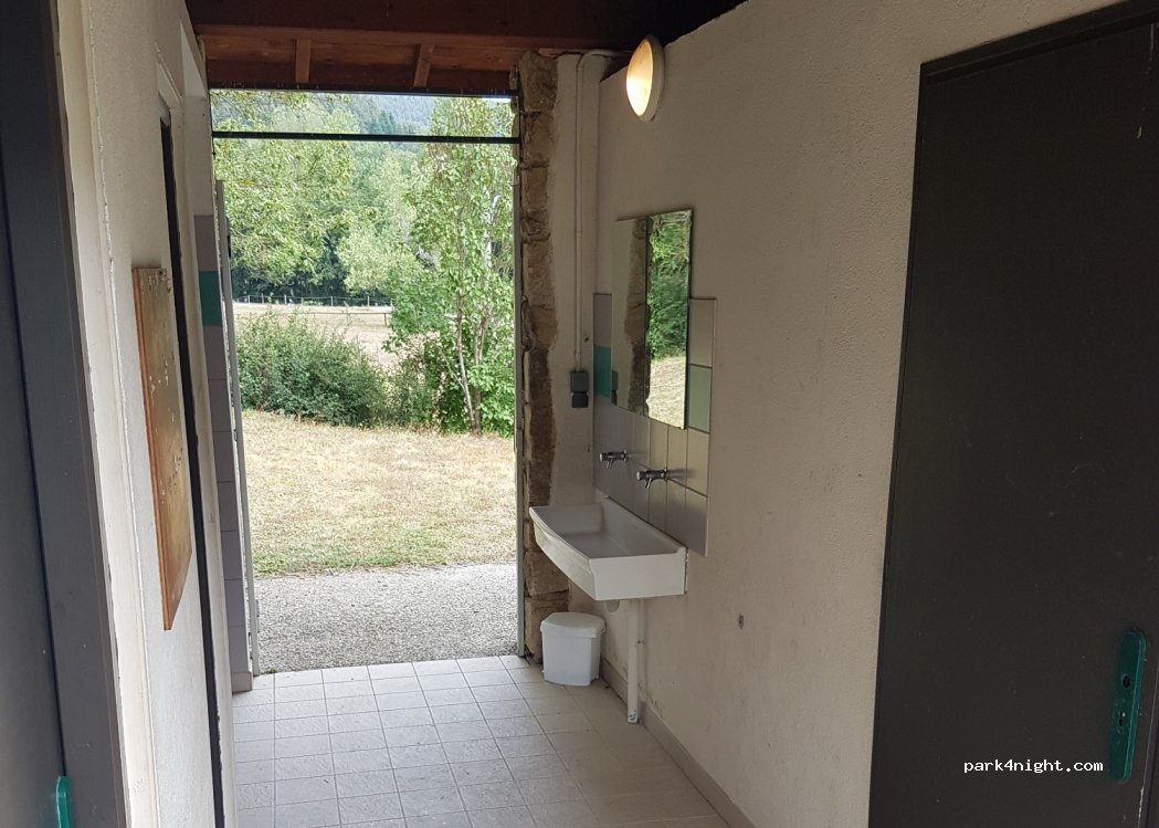 (07570) Labatie-d'Andaure - 30 Rue de l'Église — foto 2