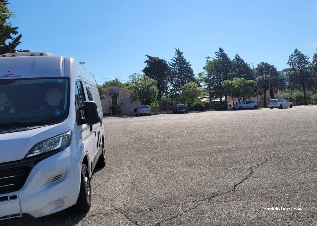 (60030) Serra De' conti - 1 Via Santa Maria — foto