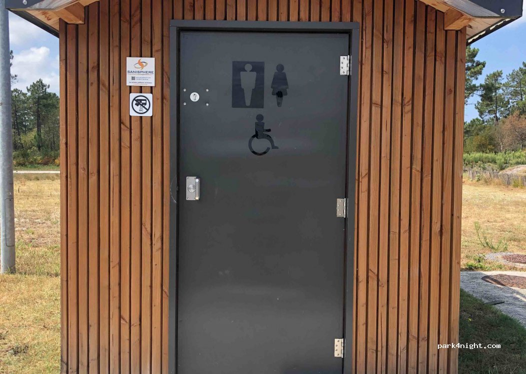 (33680) Lacanau - 1 Allée du Collège — foto