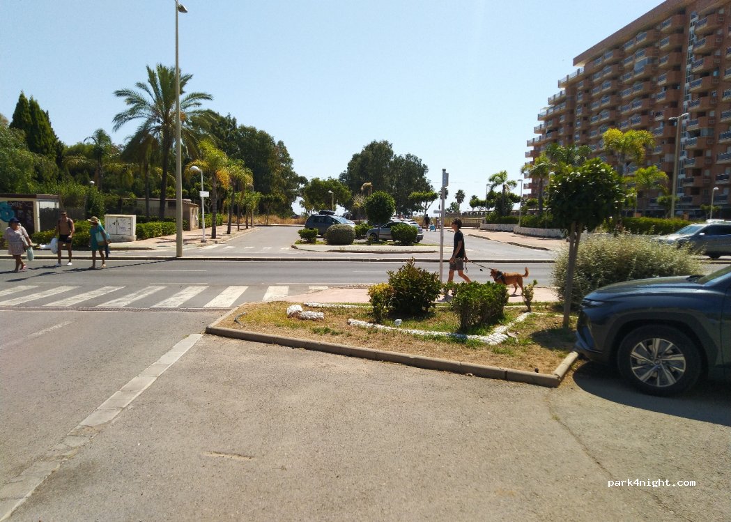 (12594) Oropesa - 51 Avenida Jardín — foto