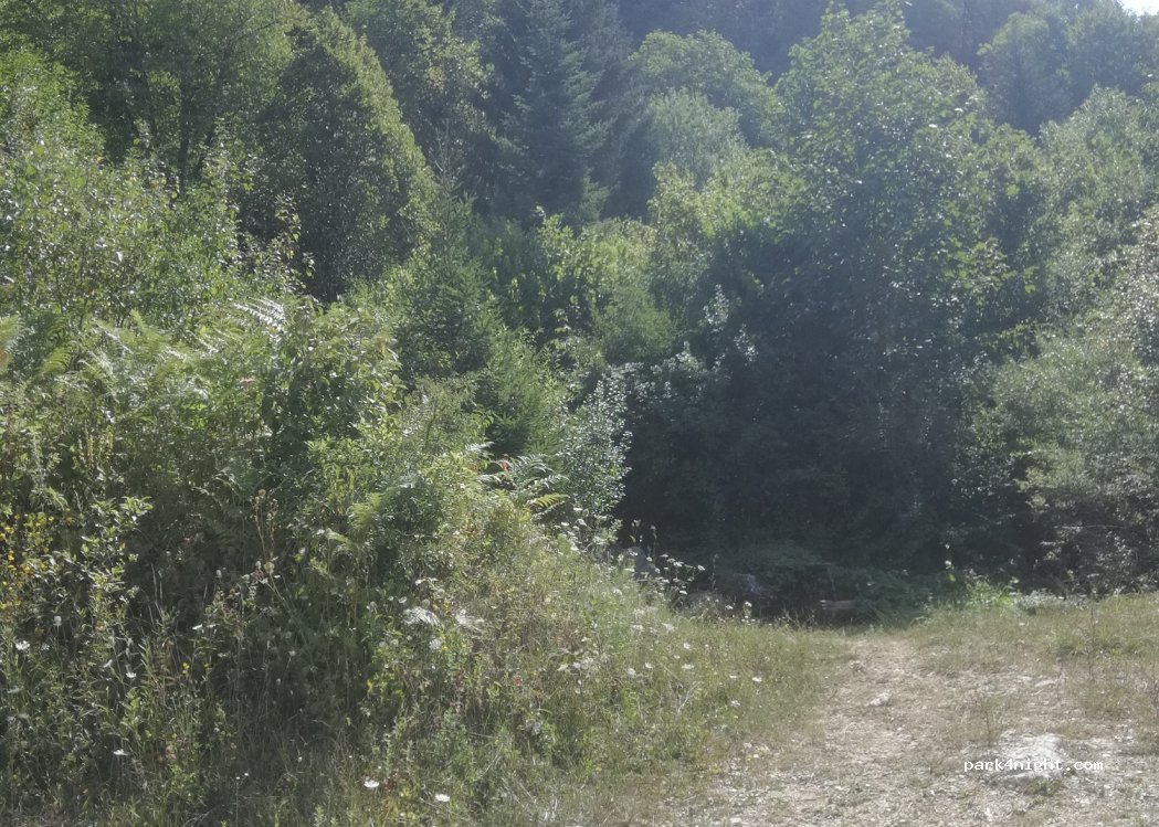 () Lička Jesenica - Unnamed Road — foto