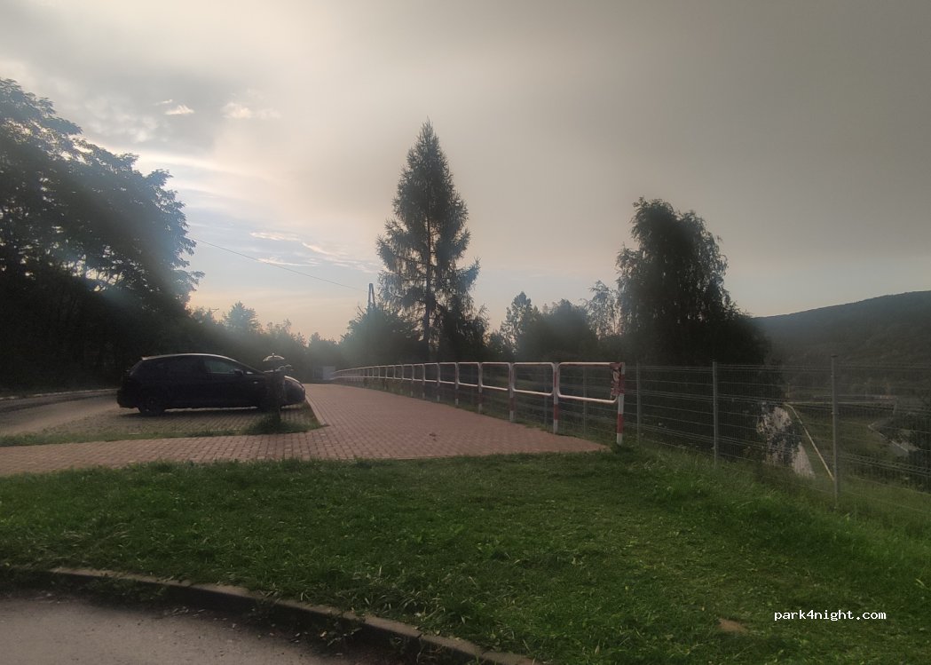 (34-106) Świnna Poręba - — foto