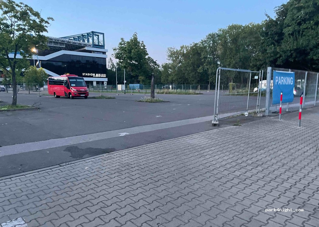 (30-062) Kraków - 17 aleja 3 Maja — foto 3