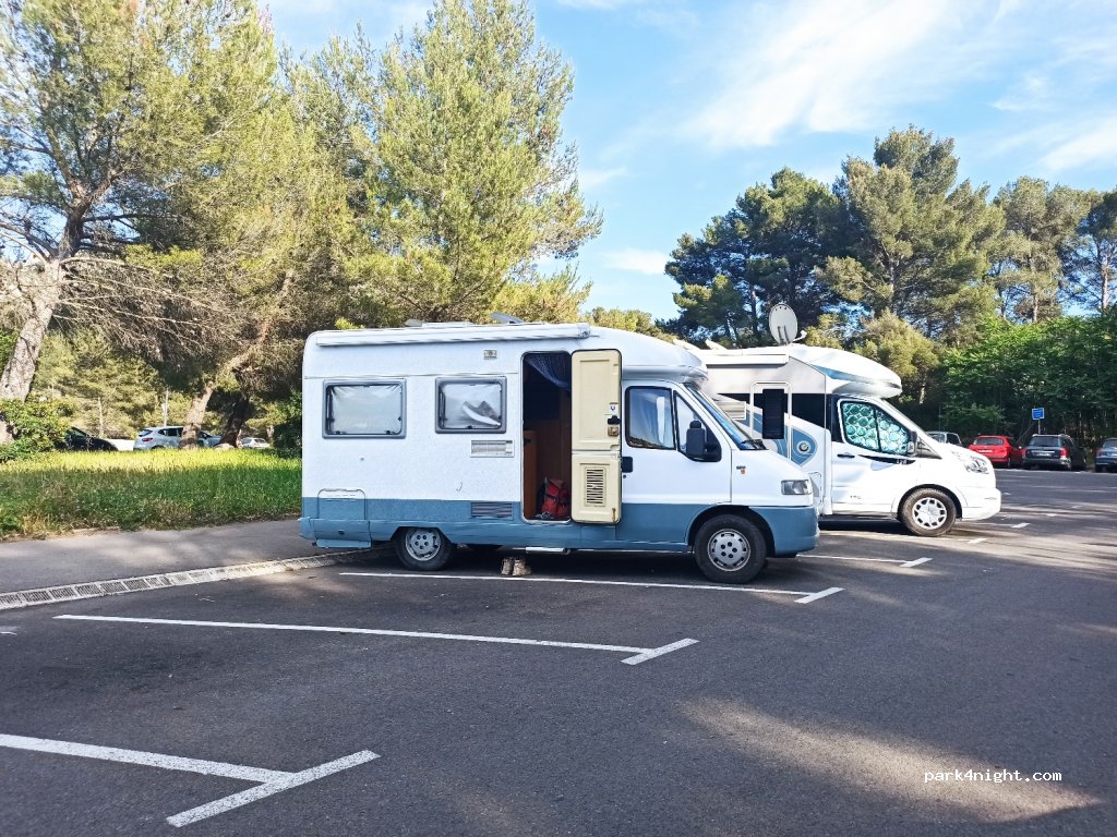 (13009) Marseille - Avenue de Luminy — foto 2