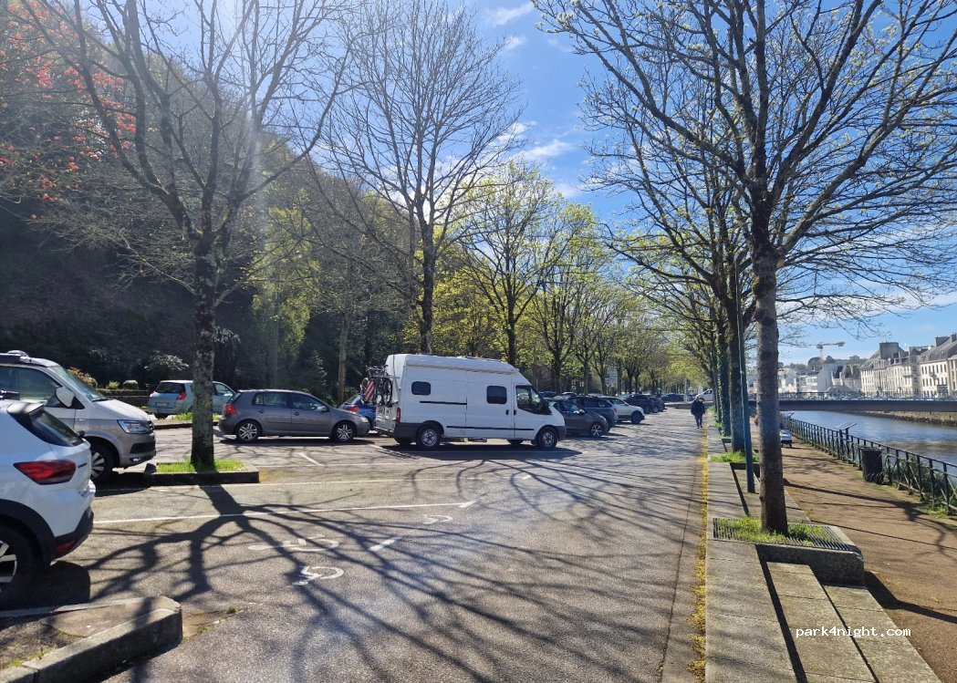 (29000) Quimper - Allée de Locmaria — foto 4
