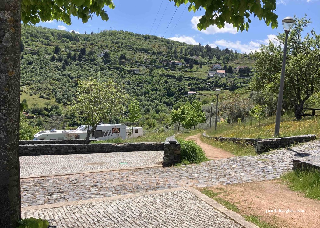 (5300) Bragança Municipality - R. de Säo Francisco — foto 3