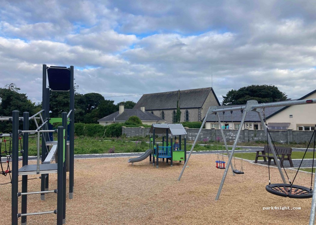 (V95 F864) Inagh - 1 Riverside — foto