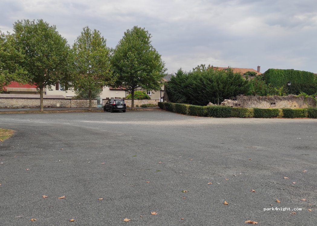(86330) Saint-Jean-de-Sauves - 6 Rue de la Prée — foto