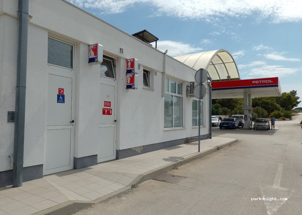 (23211) Pakoštane - Jadranska Magistrala — foto 2