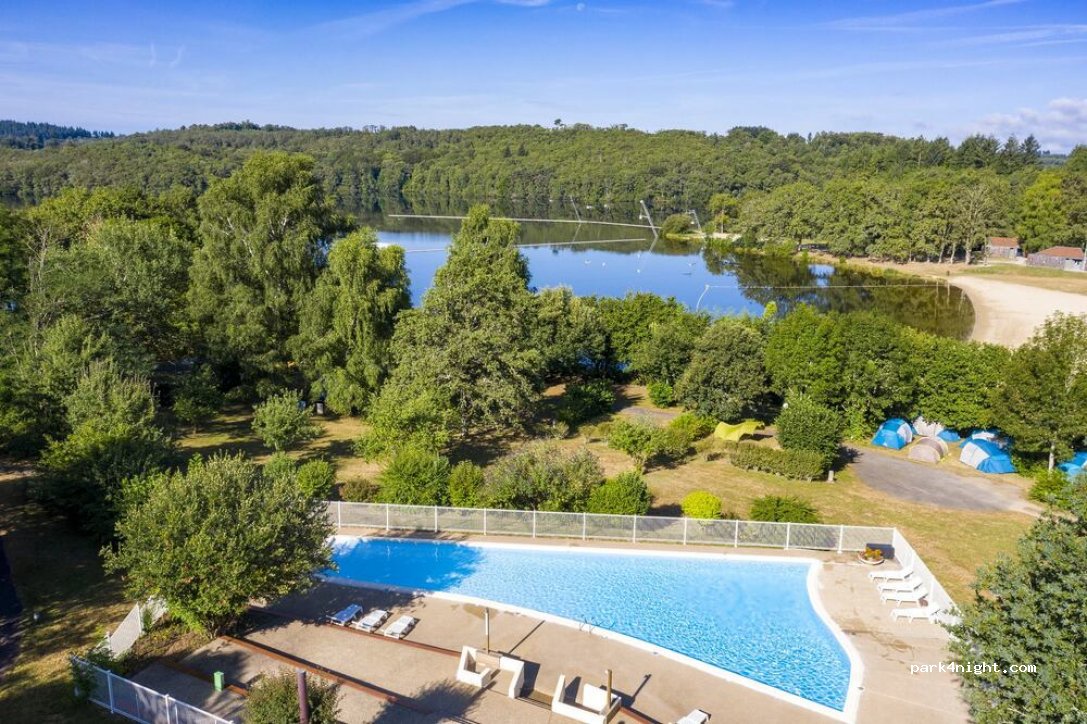 TERRACAMPS Camping du Lac de Saint-Pardoux **** — foto