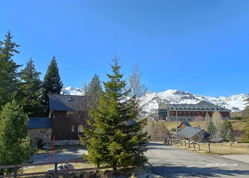 (22640) Formigal - 30 Calle Jaca, Ag. Formigal — foto 2