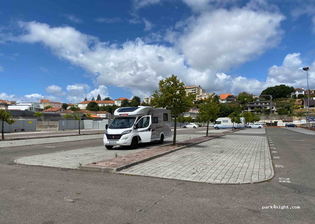 (3750) Agueda - Rua dos Comerciantes — foto 2