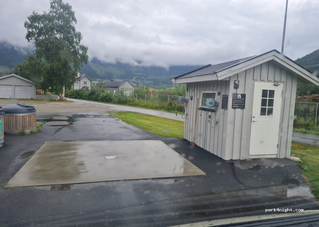 (2642) Kvam - 2 Linvegen — foto