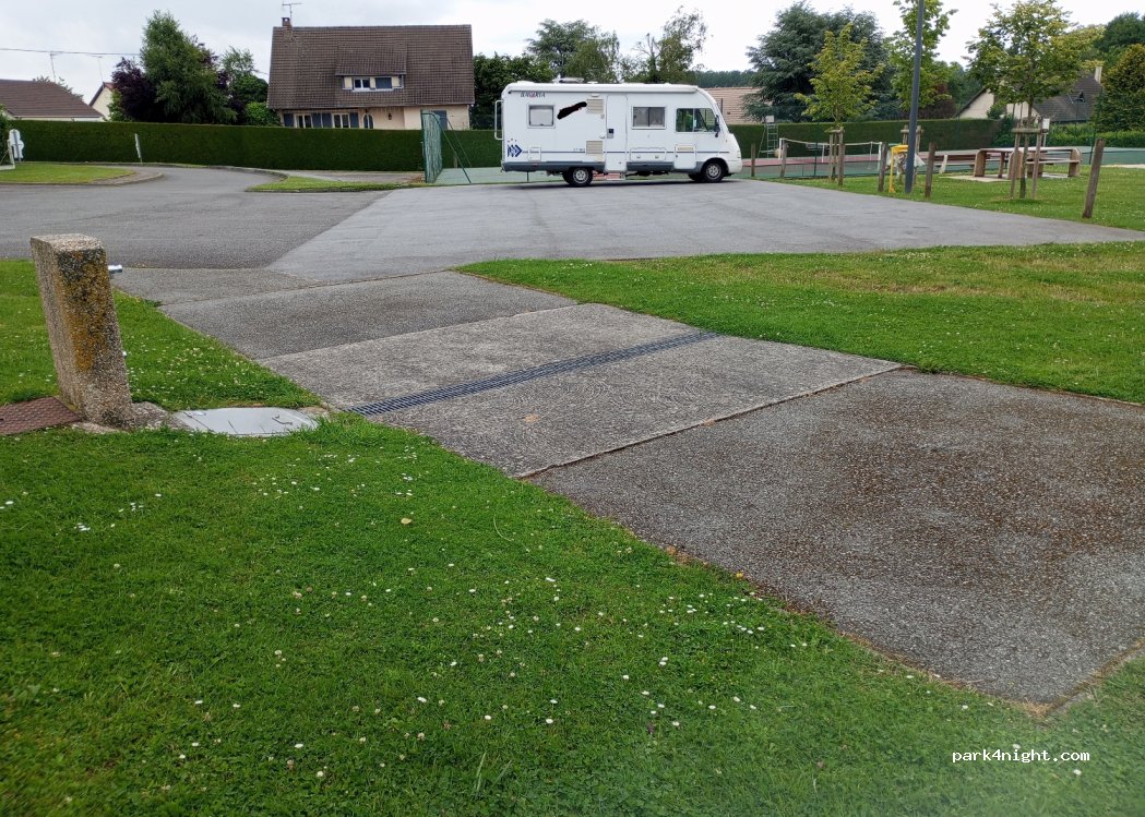(61300) Saint-Ouen-sur-Iton - 4-12 Rue du Clos de l'Iton — foto 3