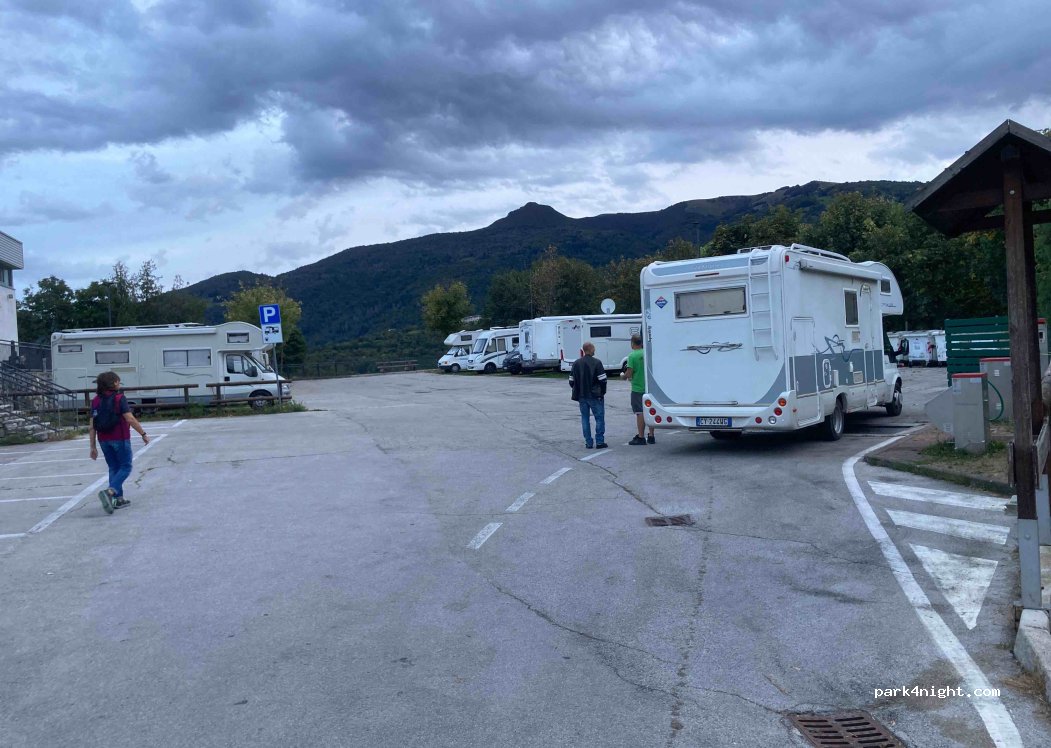 Area Sosta Camper Brentonico — foto 2