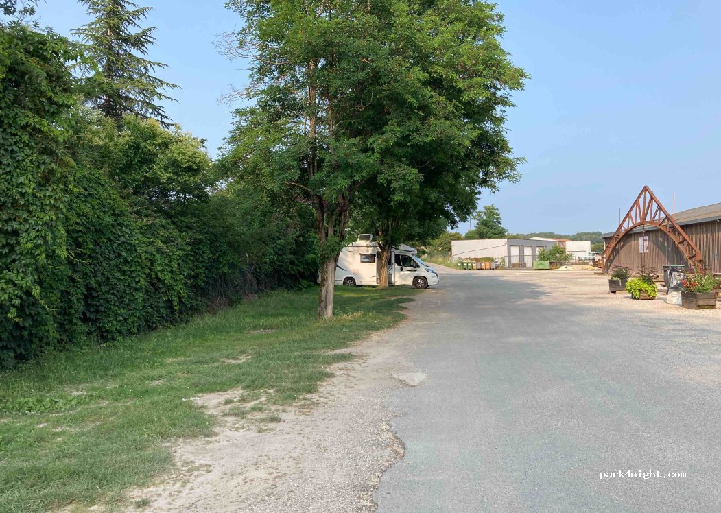 (46600) Martel - 6012 Rue de la Belle Croix — foto