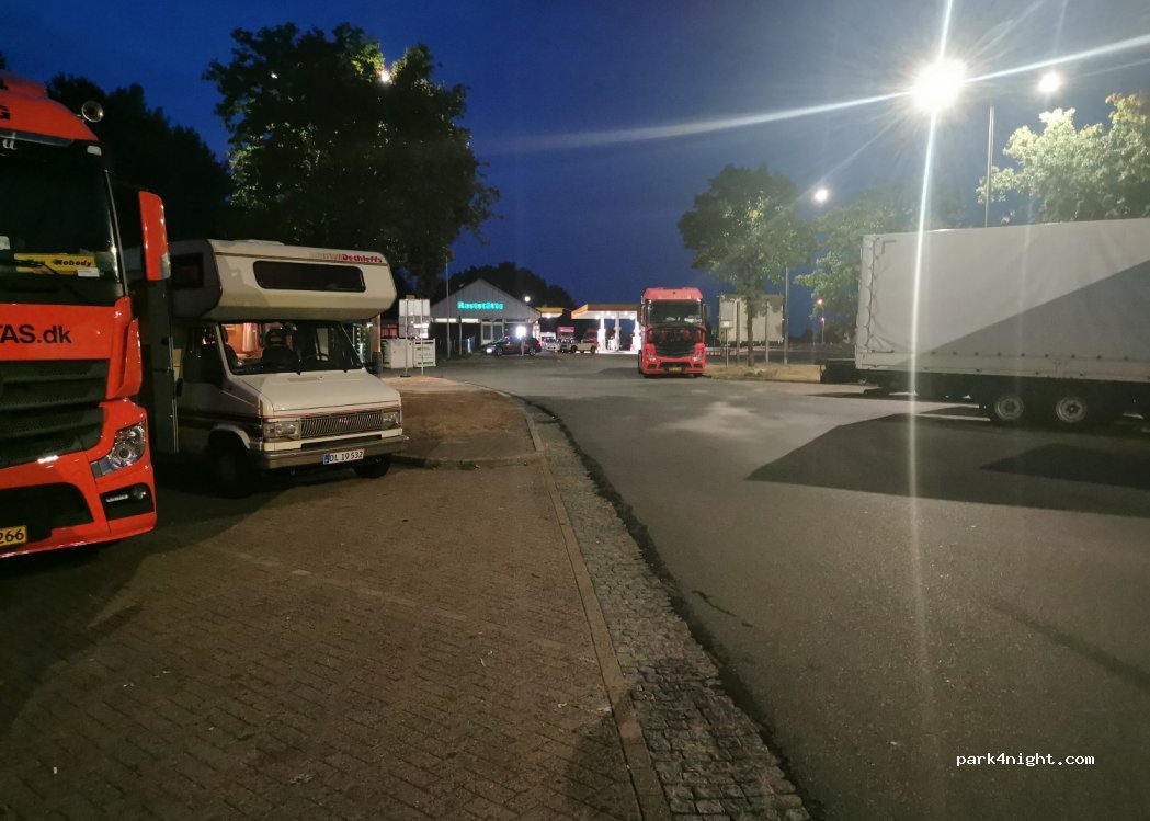 (27419) Tiste - 1 Zur Autobahn — foto
