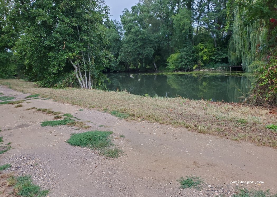 (18120) Lury-sur-Arnon - 11 Chemin des Petits Prés — foto 2