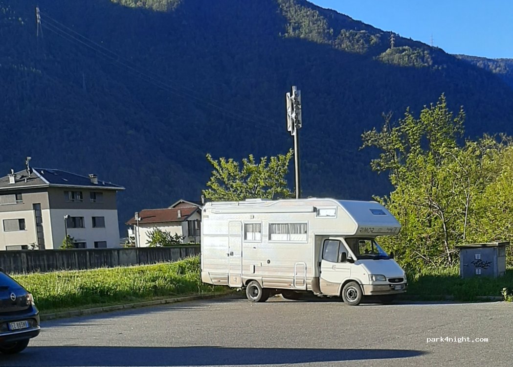 (23037) Tirano - 12 Via Argine Poschiavino — foto 2