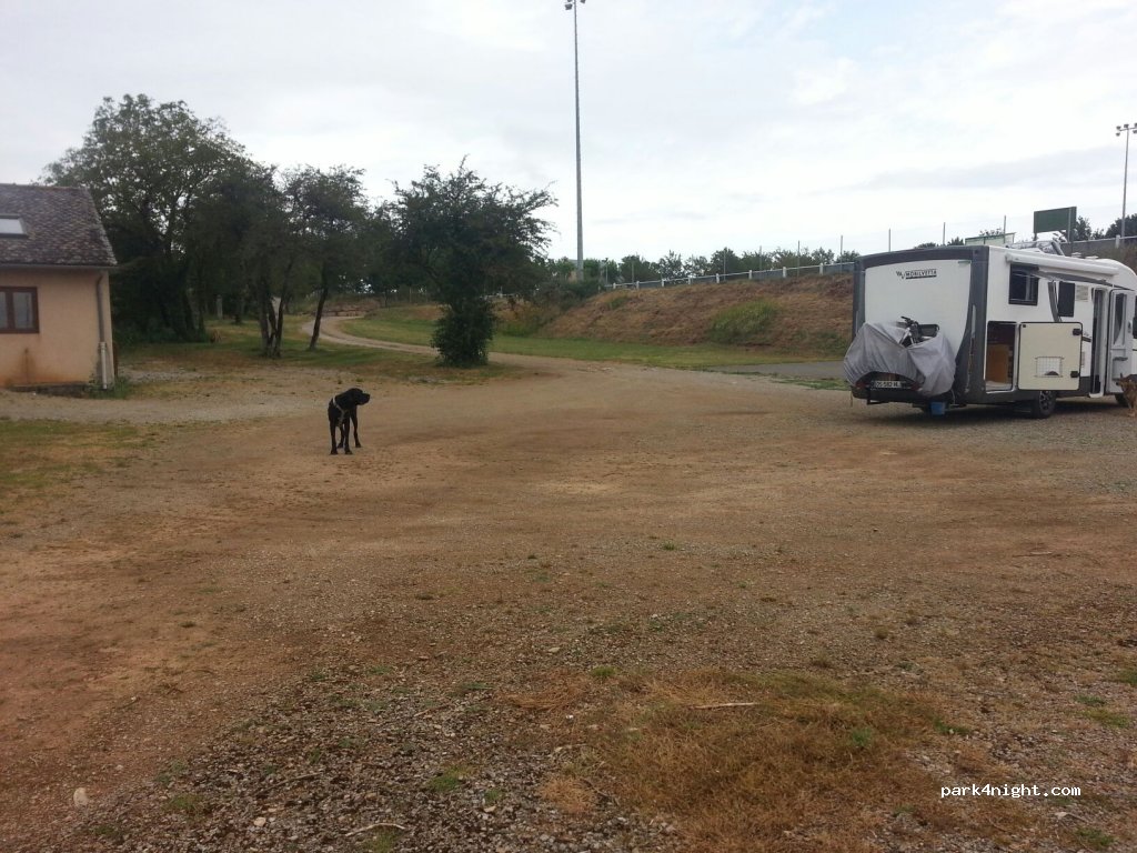 (12340) Bozouls - 34 Avenue de Combecrozes — foto 2