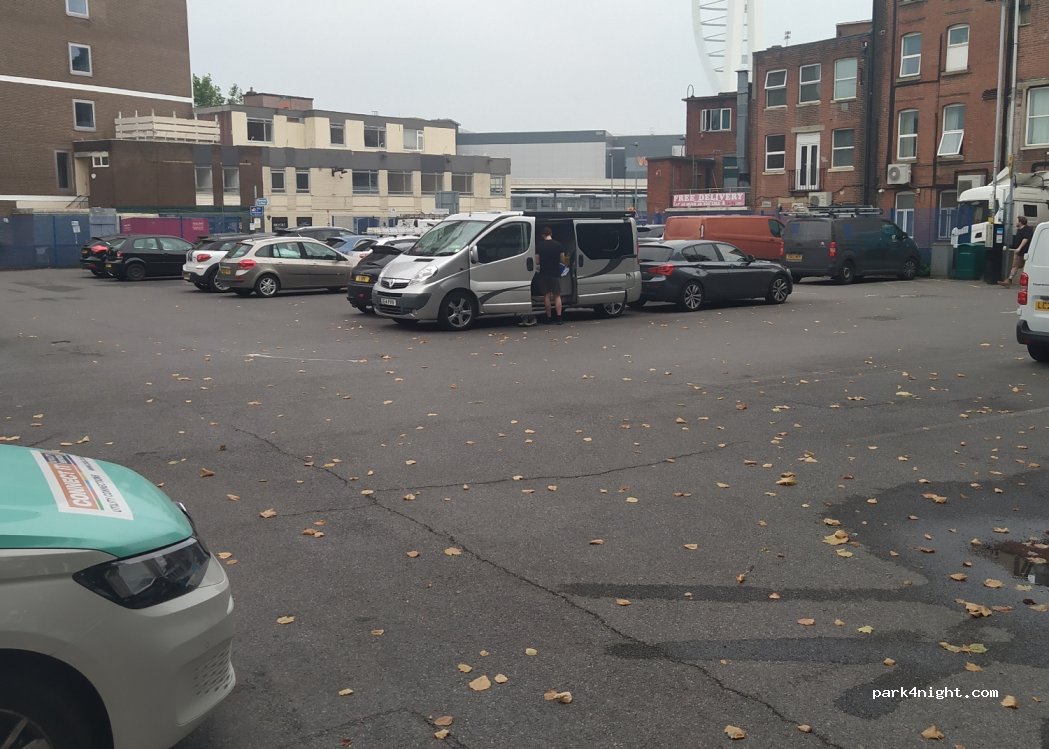 (PO1 3HA) Portsmouth - Ship Leopard Street — foto